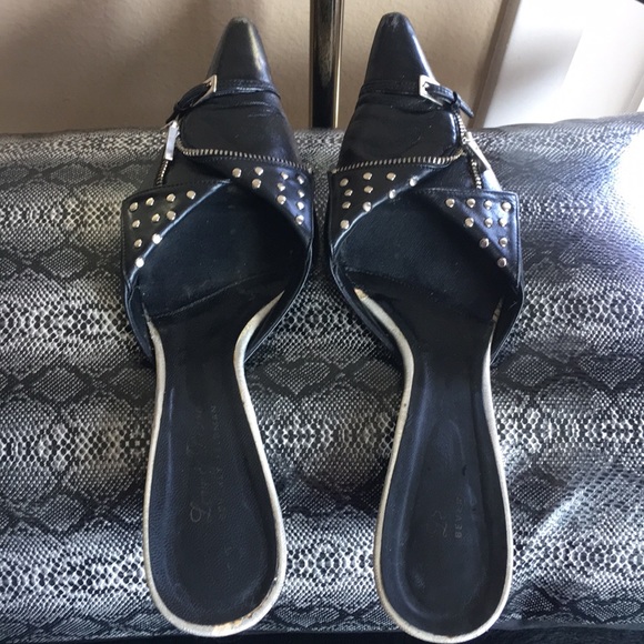 Beverly Feldman studded/buckle/zip heeled mules - Picture 3 of 7